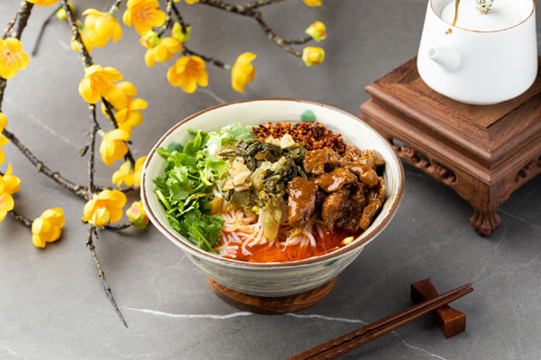 贵州酸菜肉片粉